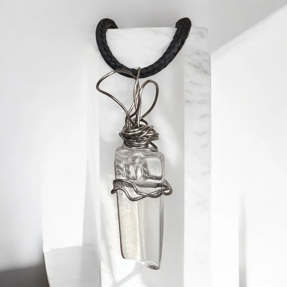 5 For $25💫Wrapped Ice Quartz Pendant - Picture 1 of 3